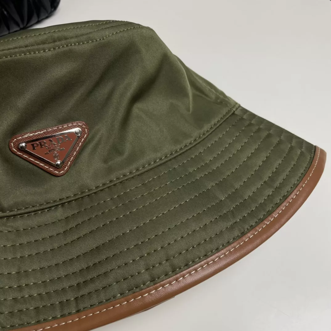 Functional 9504 Prada Caps