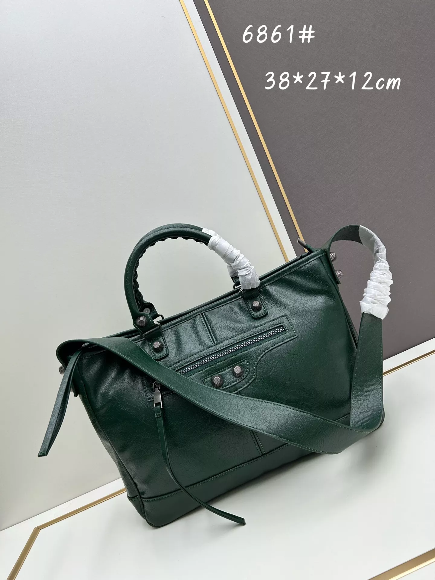 Functional 9506 Balenciaga AAA Quality Handbags For Women