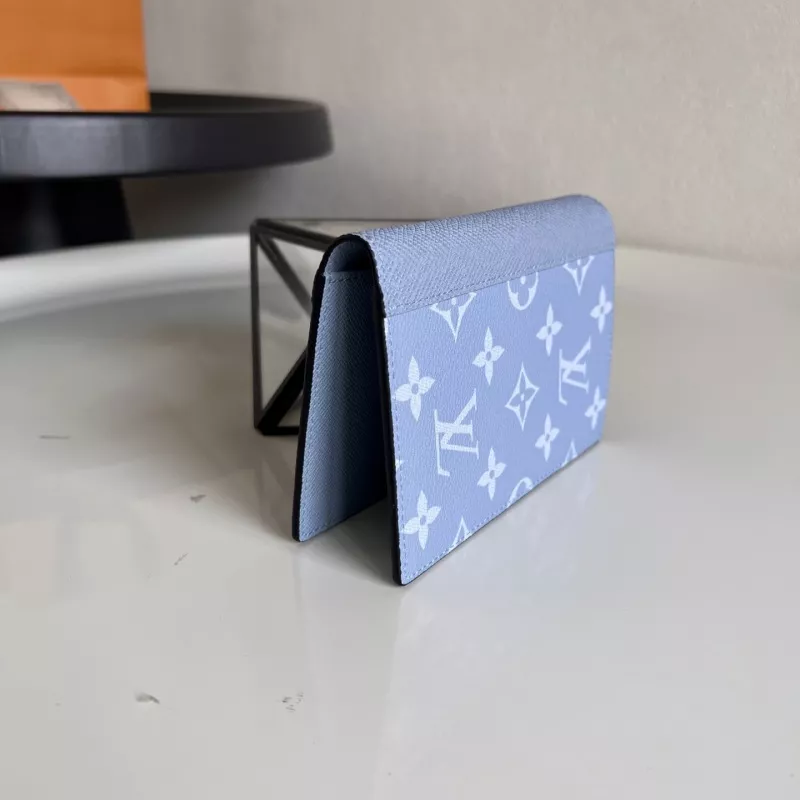 Functional 961 Louis Vuitton LV Card Case