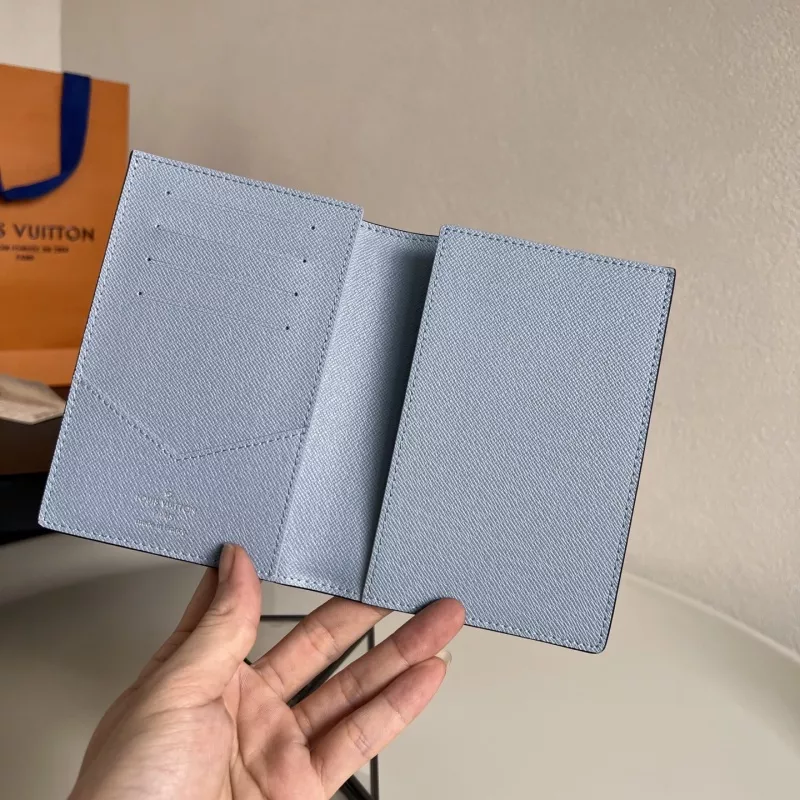 Functional 961 Louis Vuitton LV Card Case