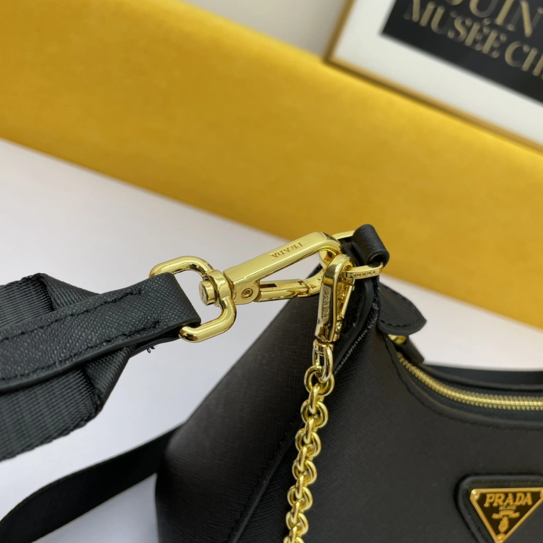 Functional 9611 Prada AAA Quality Messenger Bags For Women