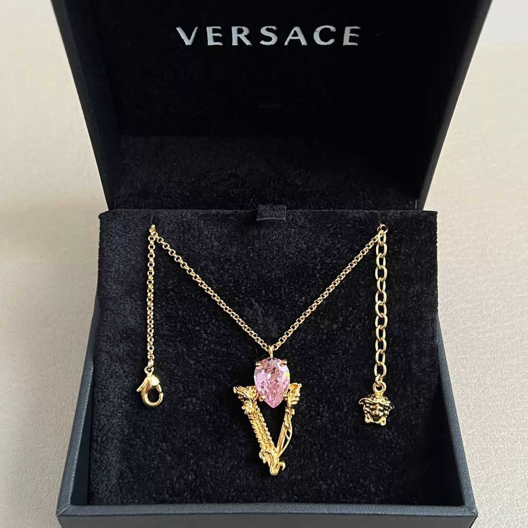 Functional 9710 Versace Necklaces
