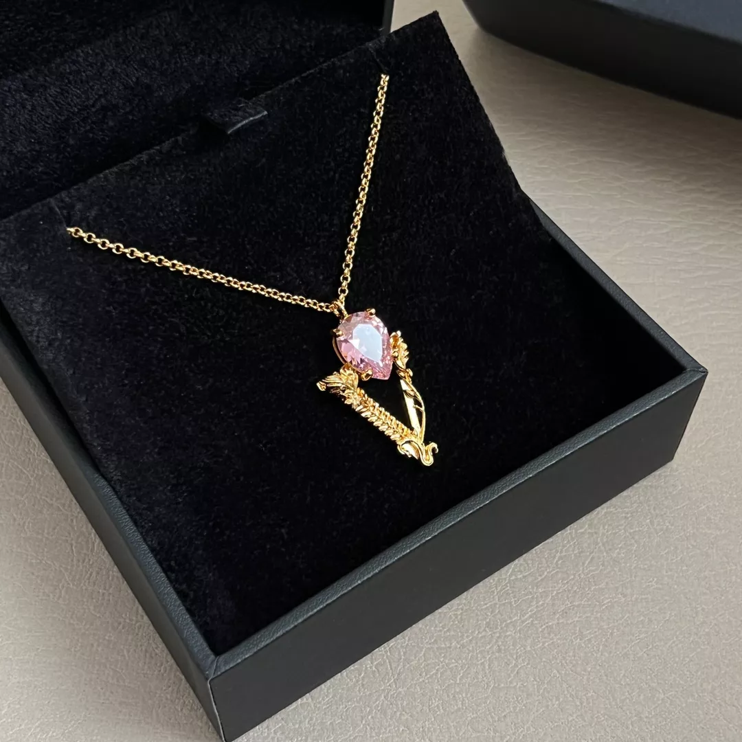Functional 9710 Versace Necklaces