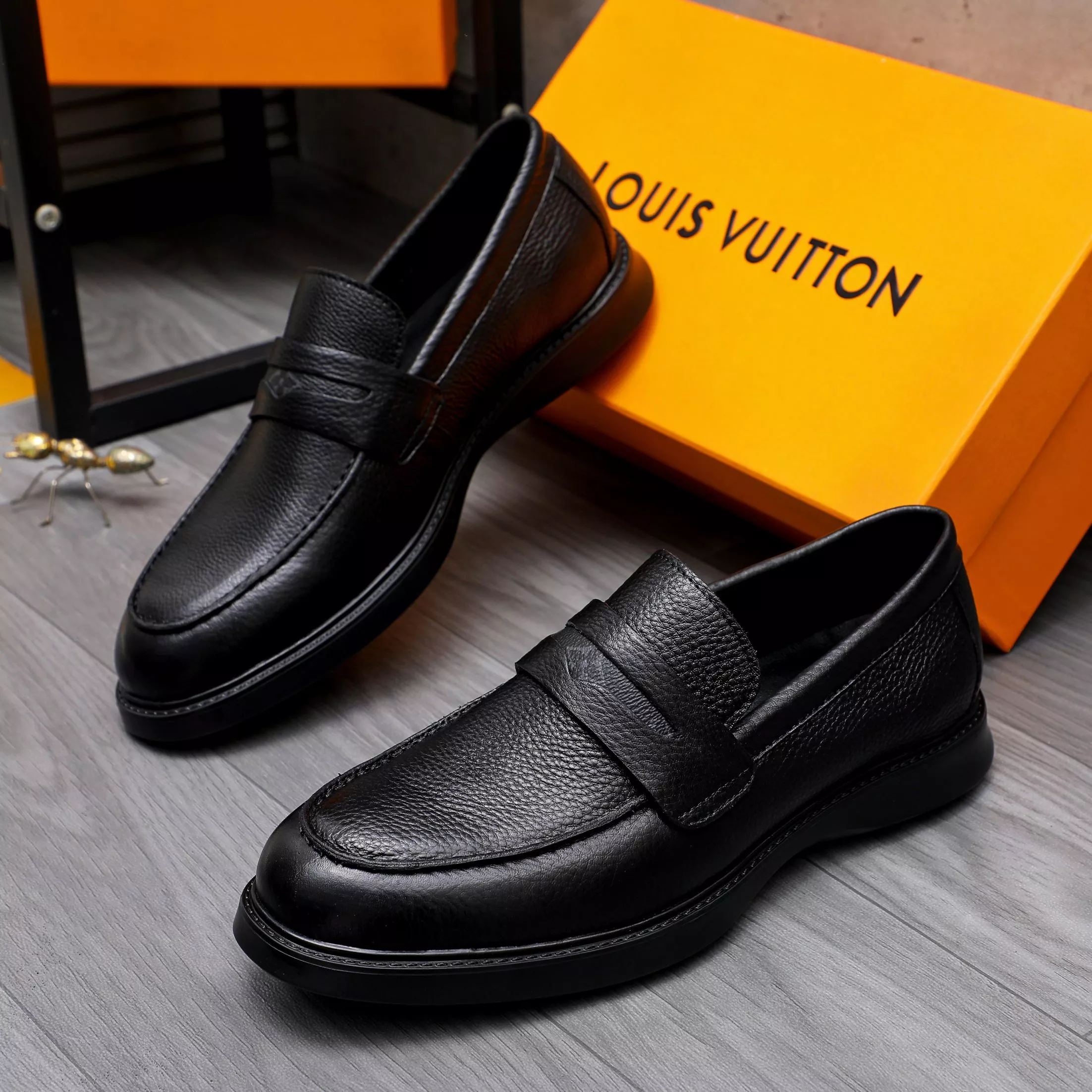Functional 974 Louis Vuitton LV Oxfords Shoes For Men