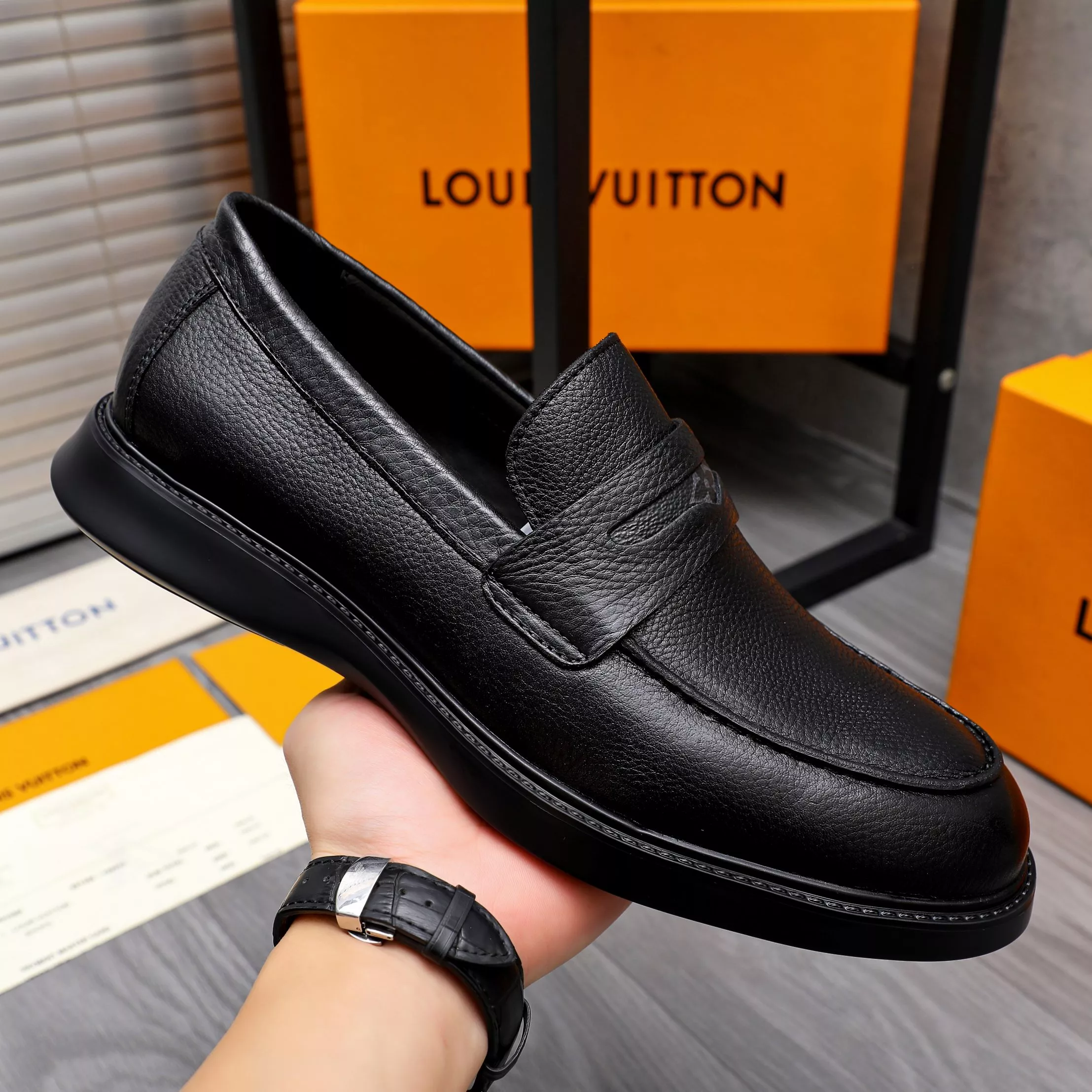 Functional 974 Louis Vuitton LV Oxfords Shoes For Men