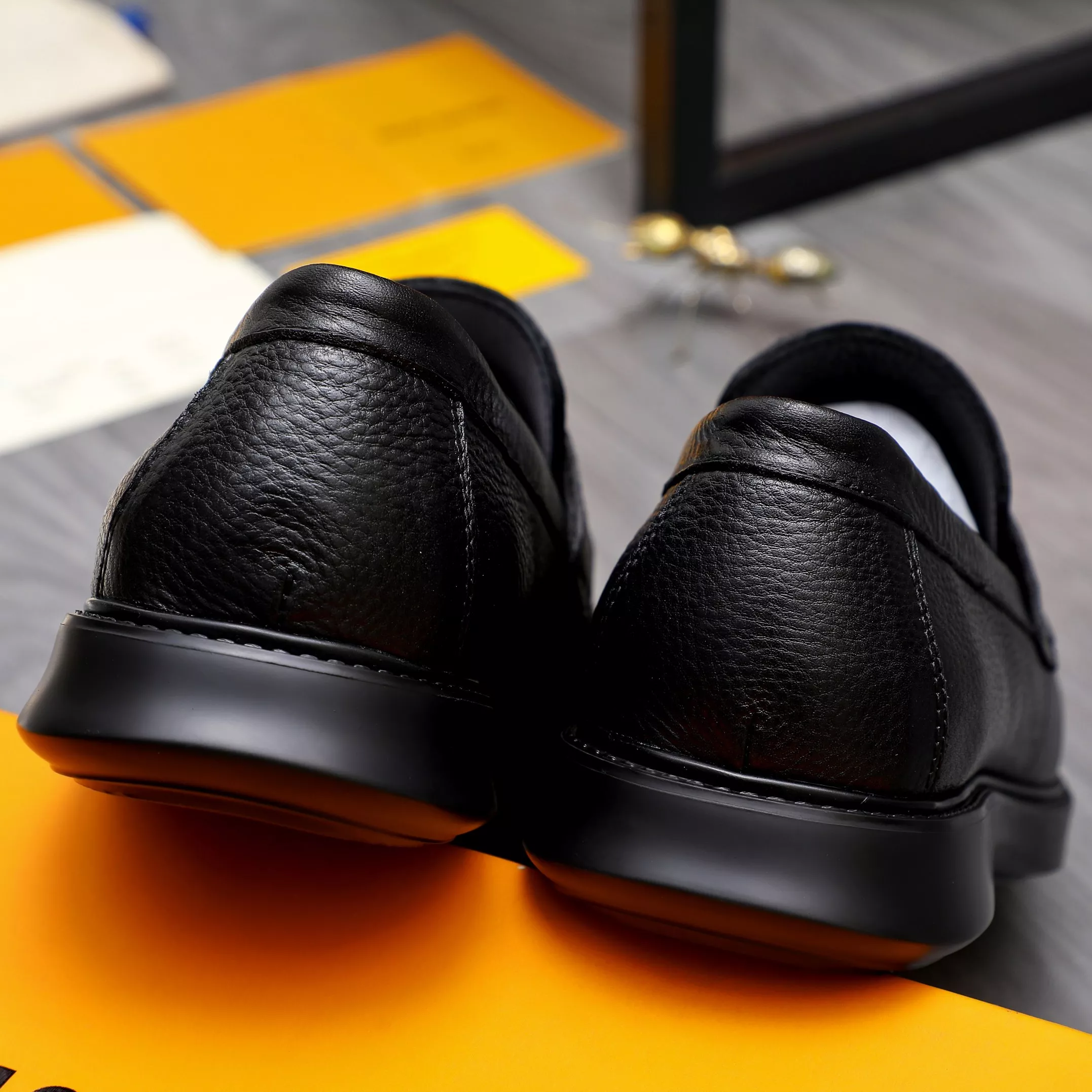 Functional 974 Louis Vuitton LV Oxfords Shoes For Men