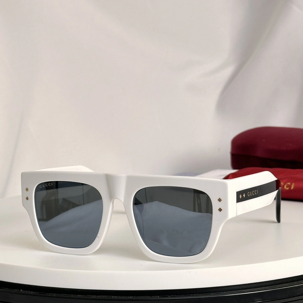 Functional 9760 Gucci AAA Quality Sunglasses