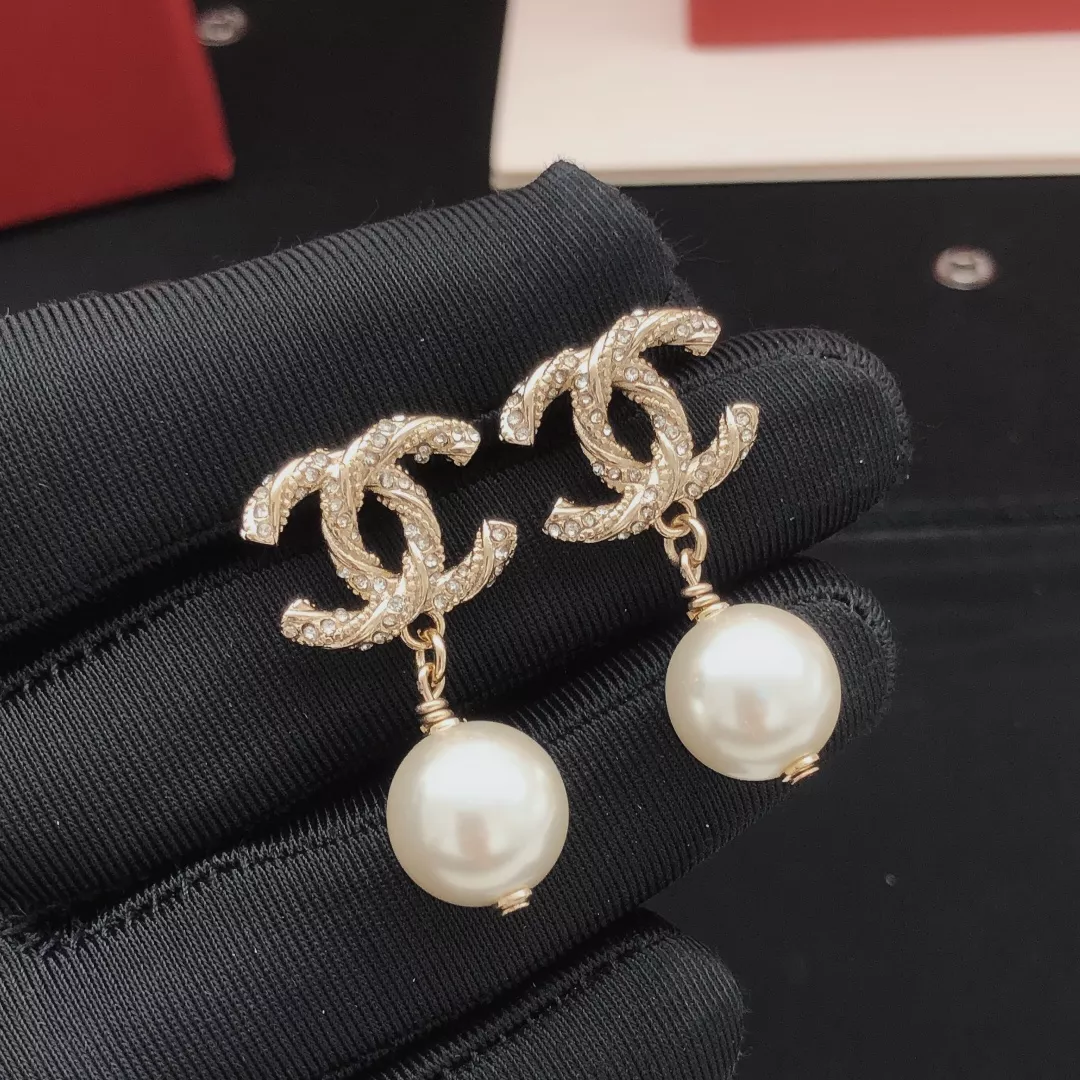 Functional 9826 Chanel Earrings For Women
