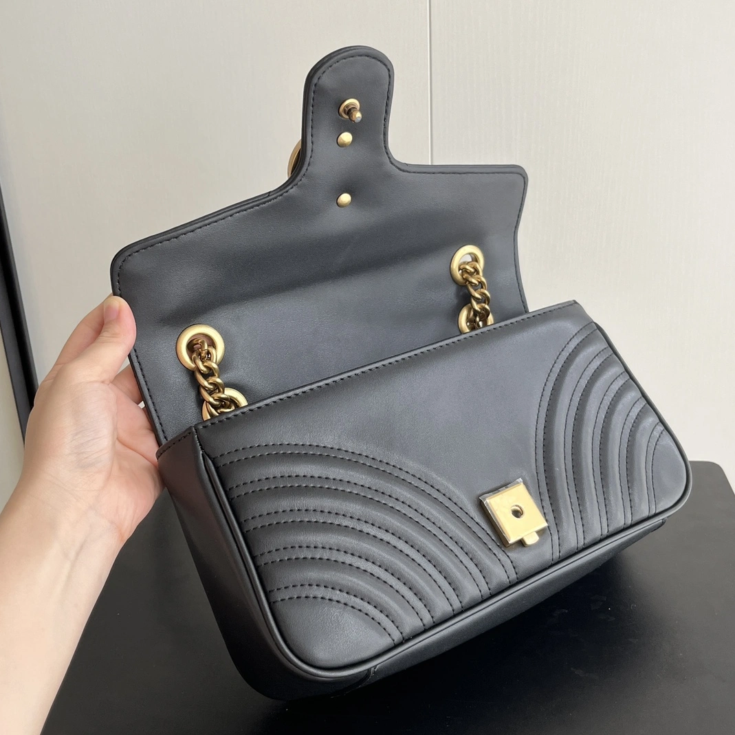 Functional 9923 Gucci AAA Quality Shoulder Bags For Women