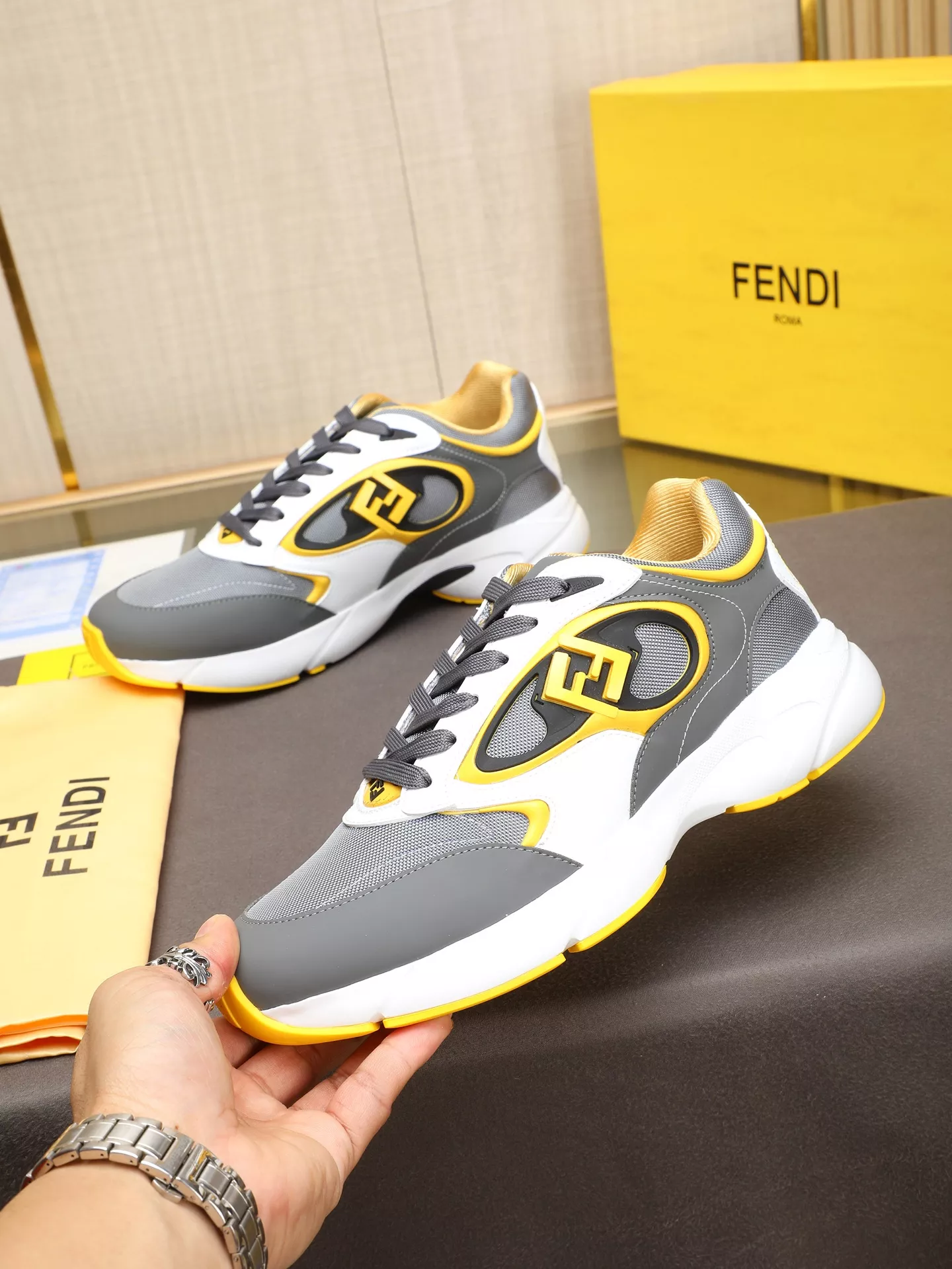 Functional 9932 Fendi Casual Shoes For Men
