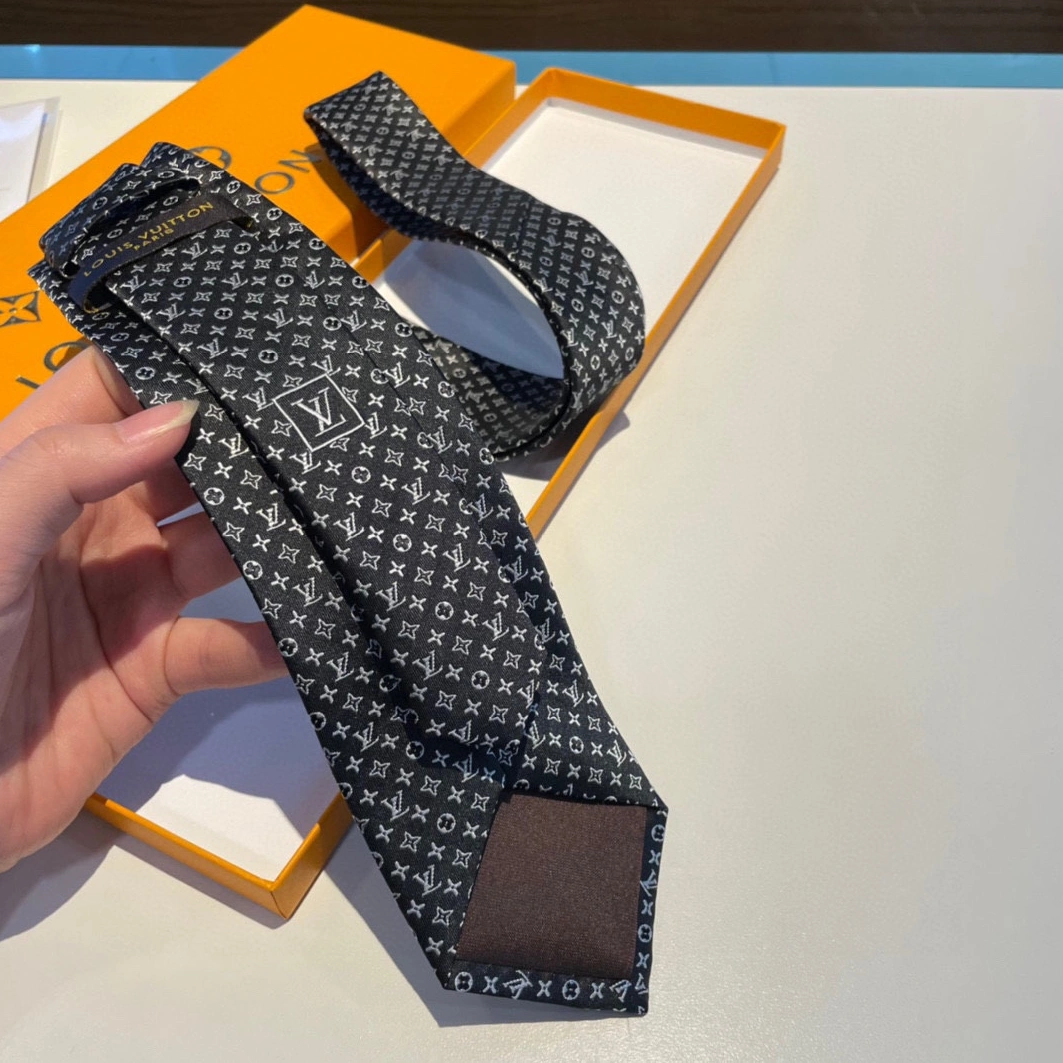 Functional 9939 Louis Vuitton LV Necktie For Men