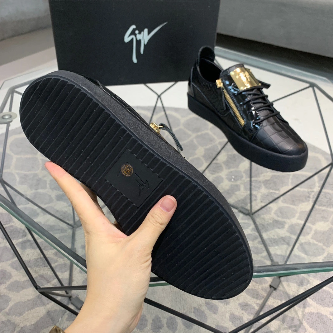 Giuseppe Zanotti Casual Shoes For Men Resilient 7622