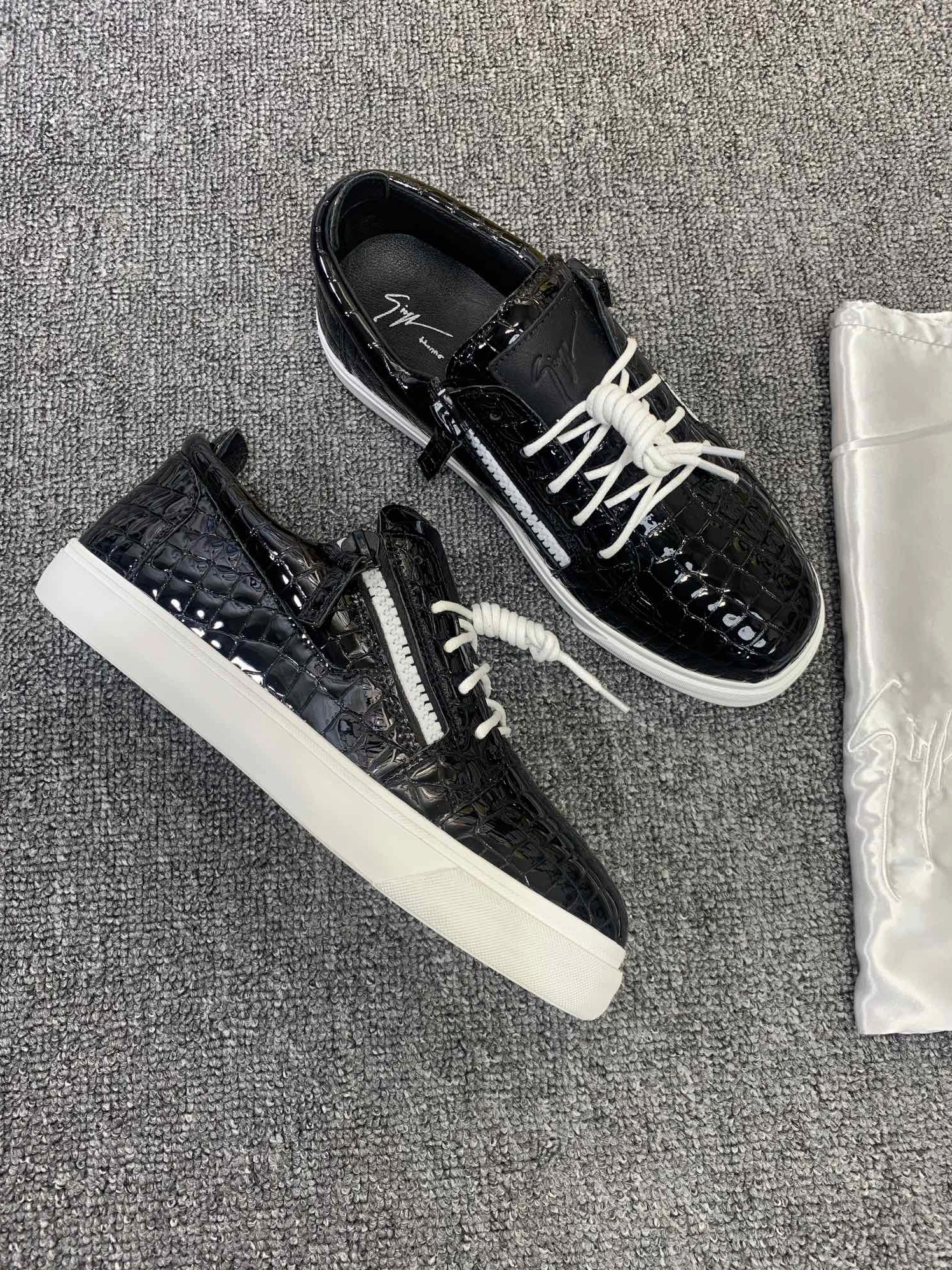 Giuseppe Zanotti Casual Shoes For Men SportInspired 4051