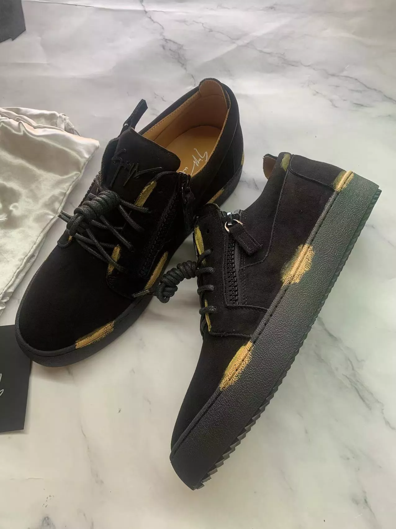 Giuseppe Zanotti Casual Shoes For Women EyeCatching 2349