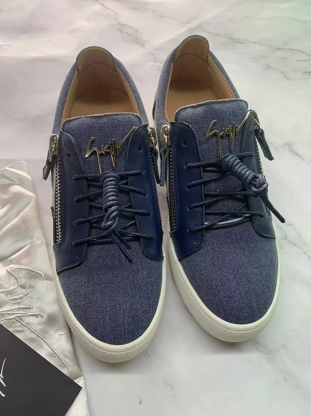 Giuseppe Zanotti Casual Shoes For Women EyeCatching 8198