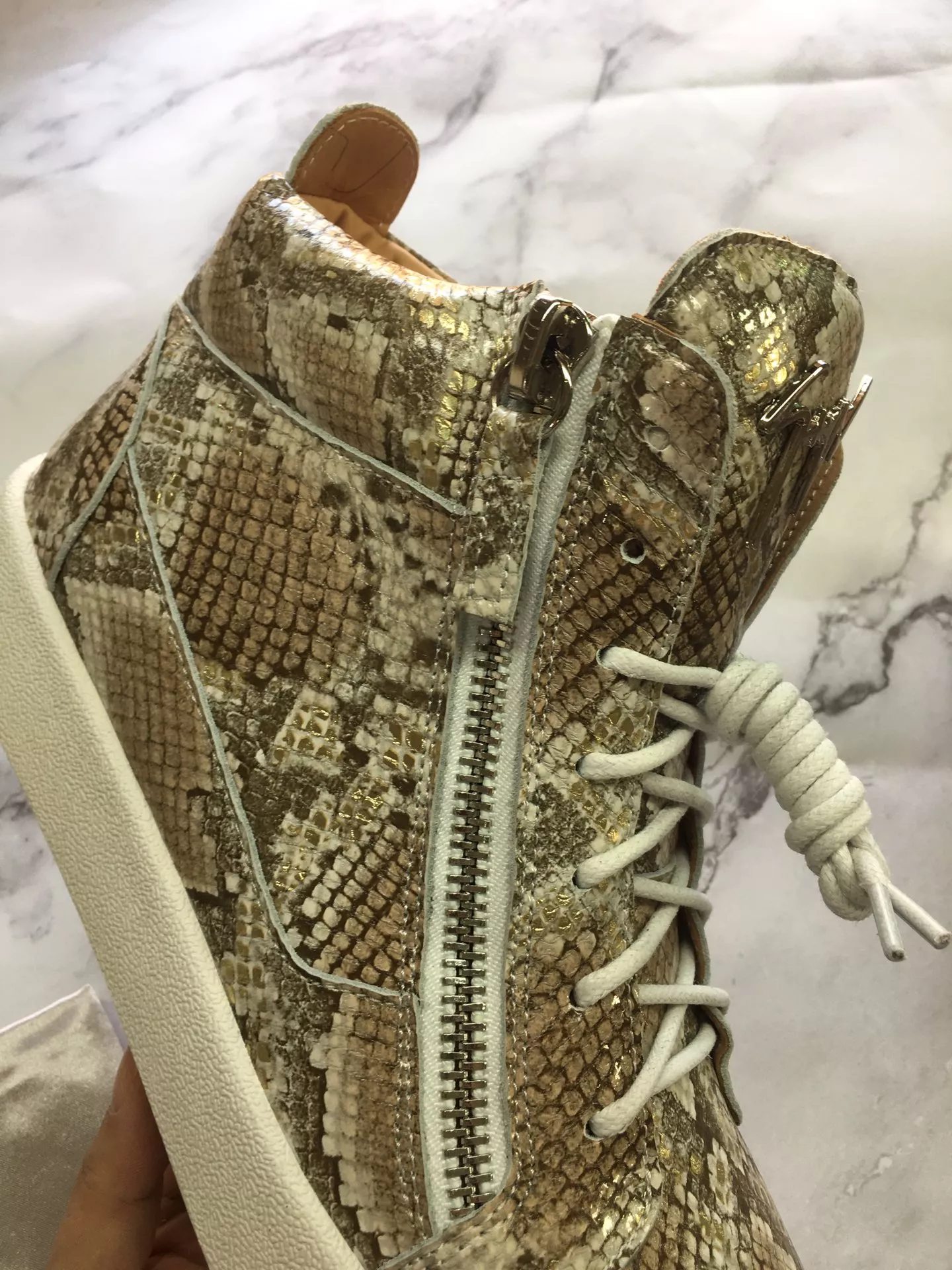 Giuseppe Zanotti High Tops Shoes For Men Breathable 2116