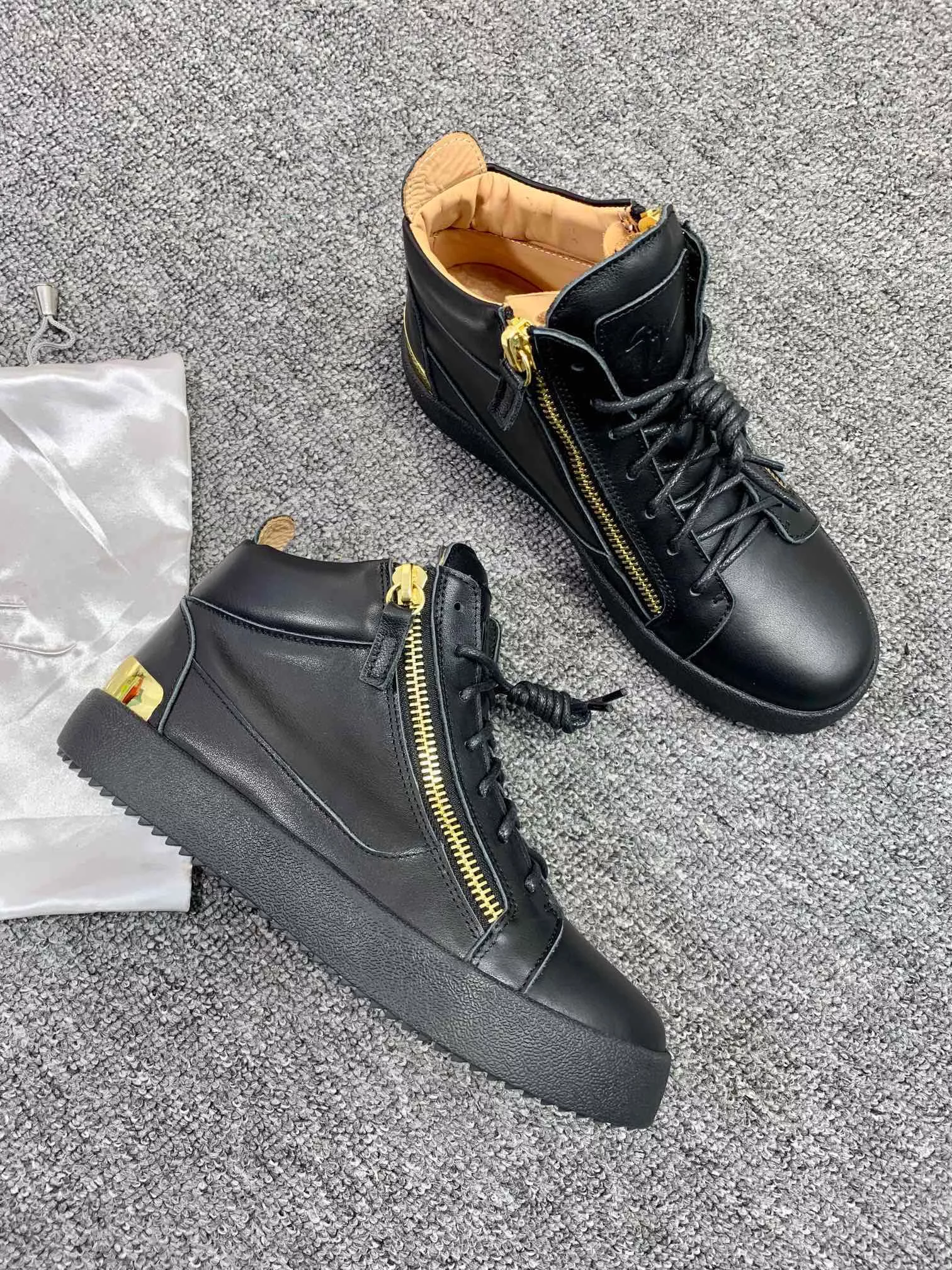Giuseppe Zanotti High Tops Shoes For Men Functional 7553