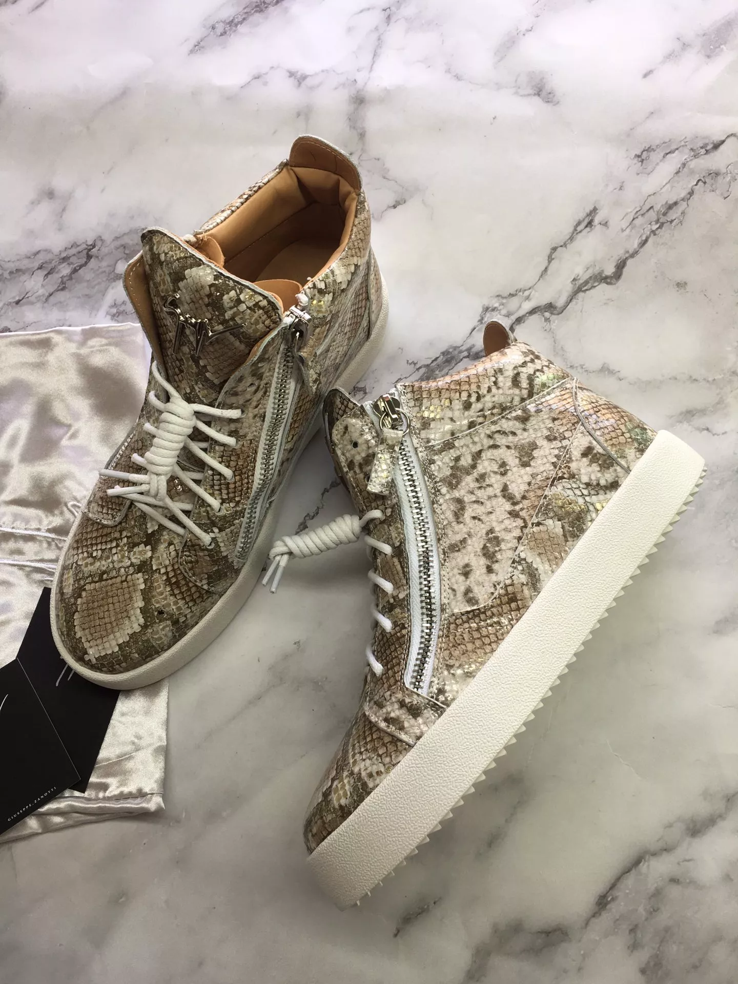 Giuseppe Zanotti High Tops Shoes For Men Stylish 4331