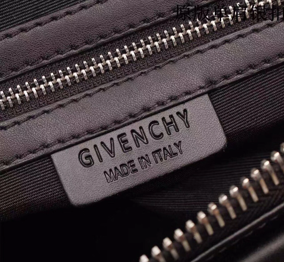 Givenchy AAA Quality Handbags DailyWear 4149