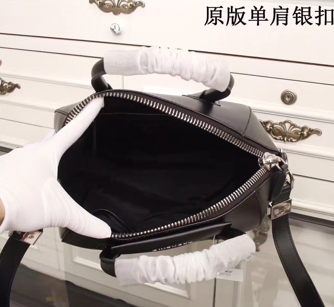 Givenchy AAA Quality Handbags DailyWear 4149