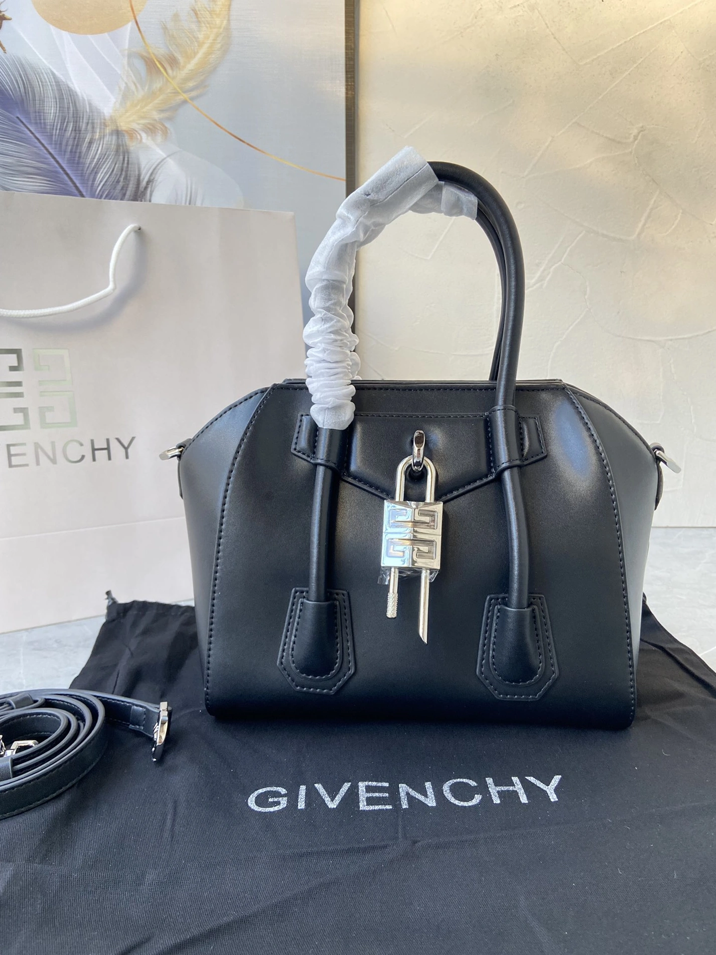 Givenchy AAA Quality Handbags For Women Affordable 4203