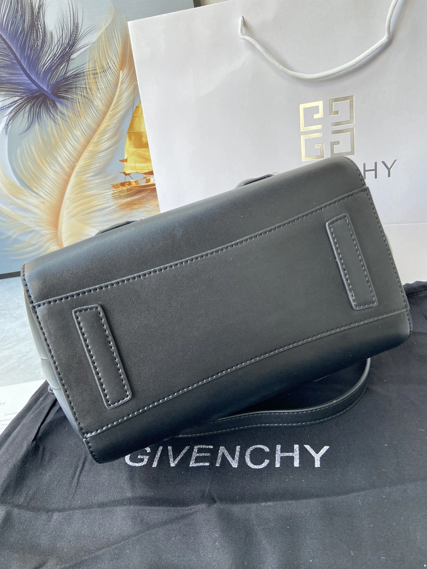 Givenchy AAA Quality Handbags For Women Affordable 4203