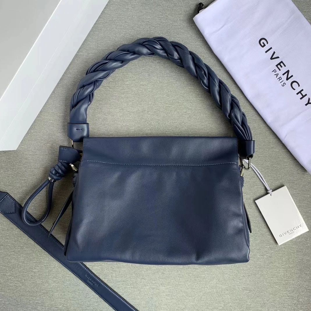 Givenchy AAA Quality Handbags For Women Breathable 6045