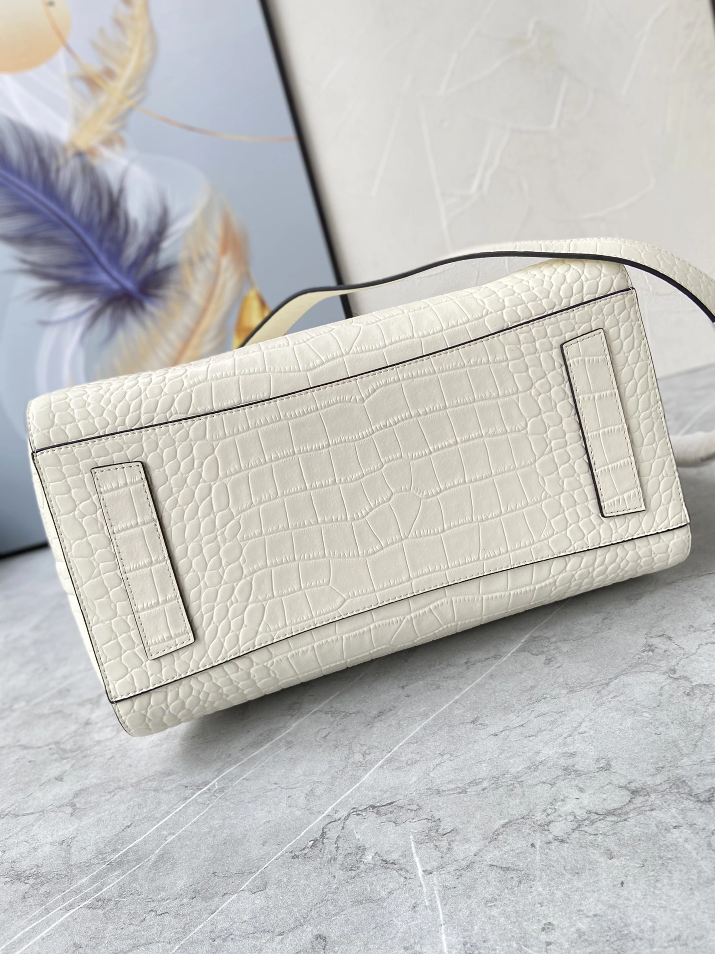 Givenchy AAA Quality Handbags For Women Breathable 6314