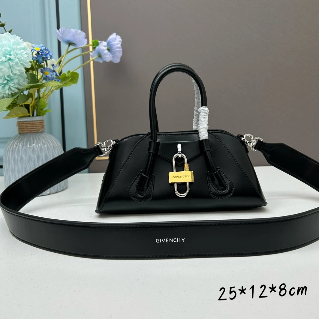 Givenchy AAA Quality Handbags For Women Comfortable 6187