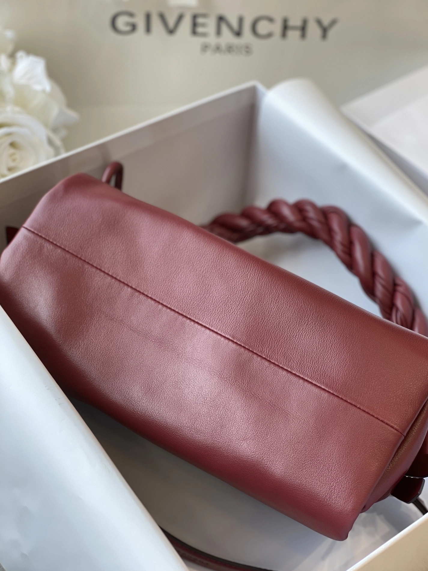 Givenchy AAA Quality Handbags For Women DailyWear 2673