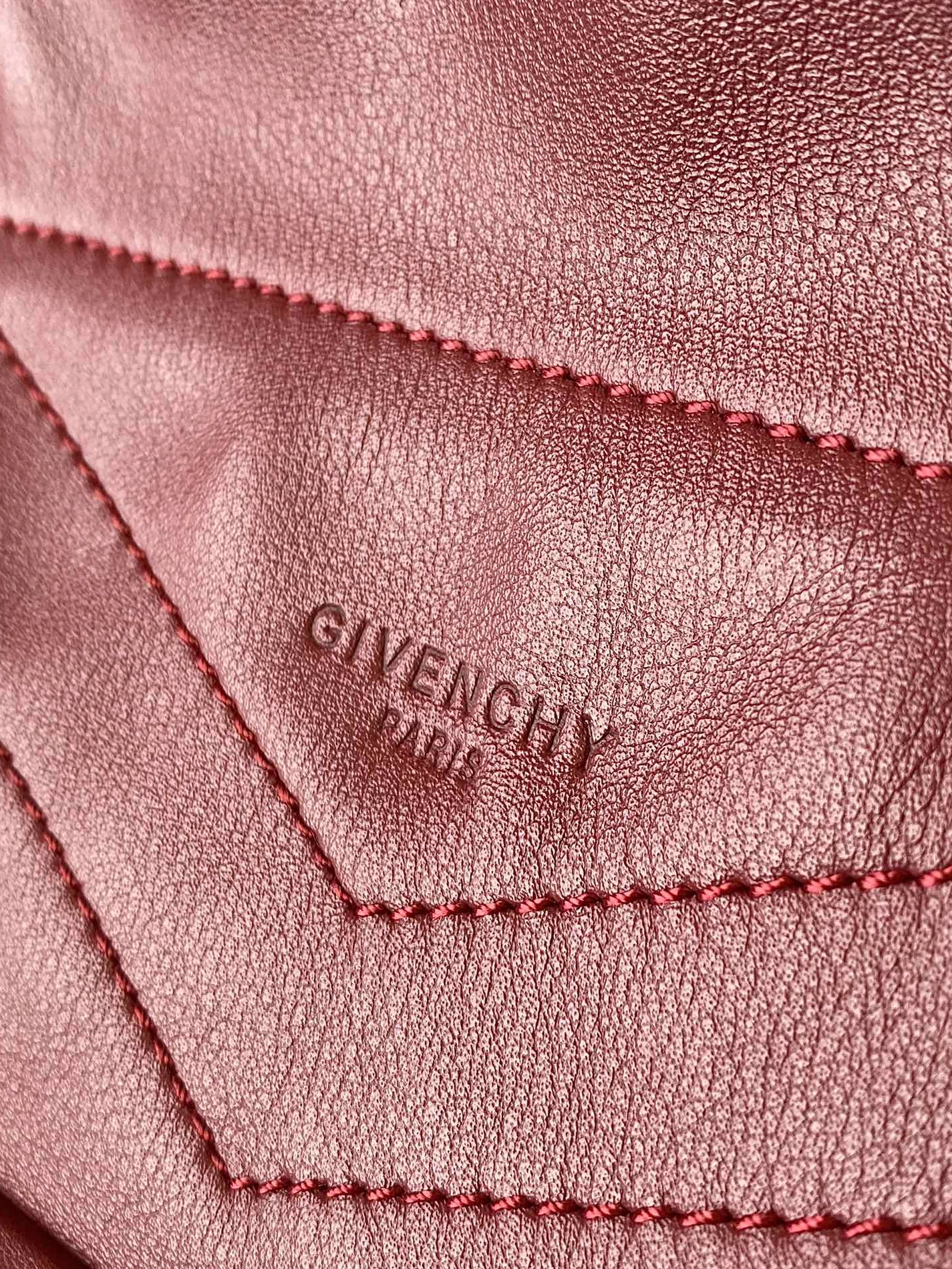 Givenchy AAA Quality Handbags For Women DailyWear 2673
