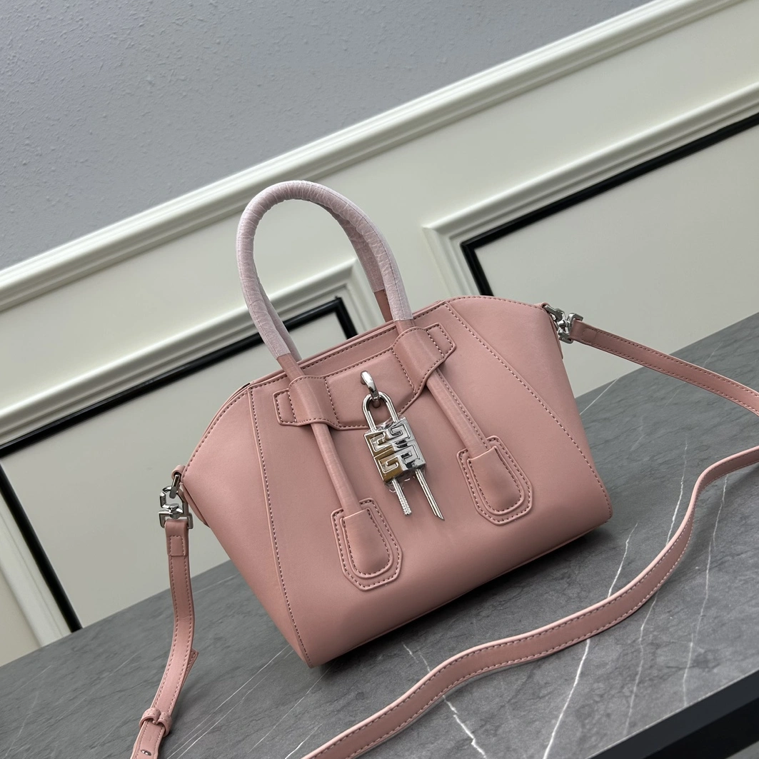 Givenchy AAA Quality Handbags For Women Flexible 1380