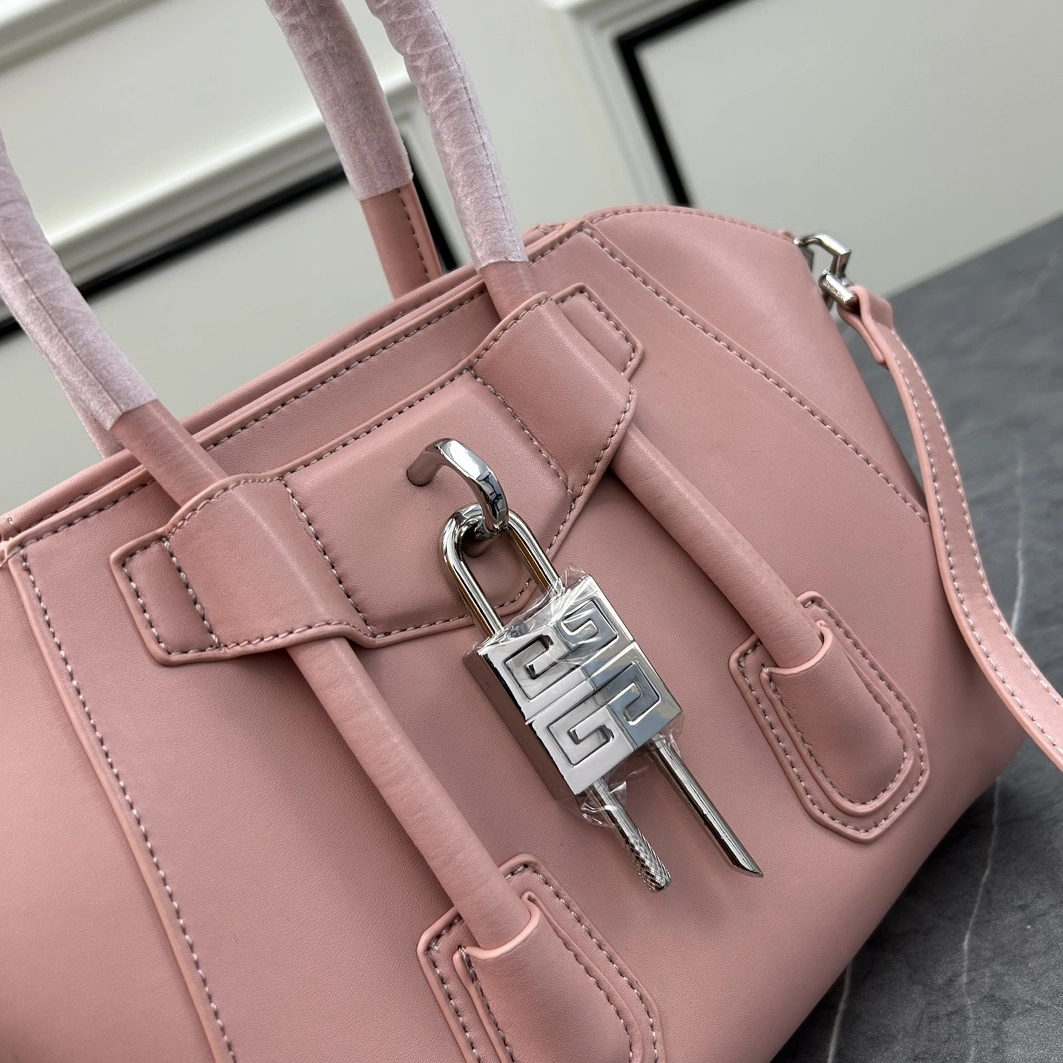 Givenchy AAA Quality Handbags For Women Flexible 1380