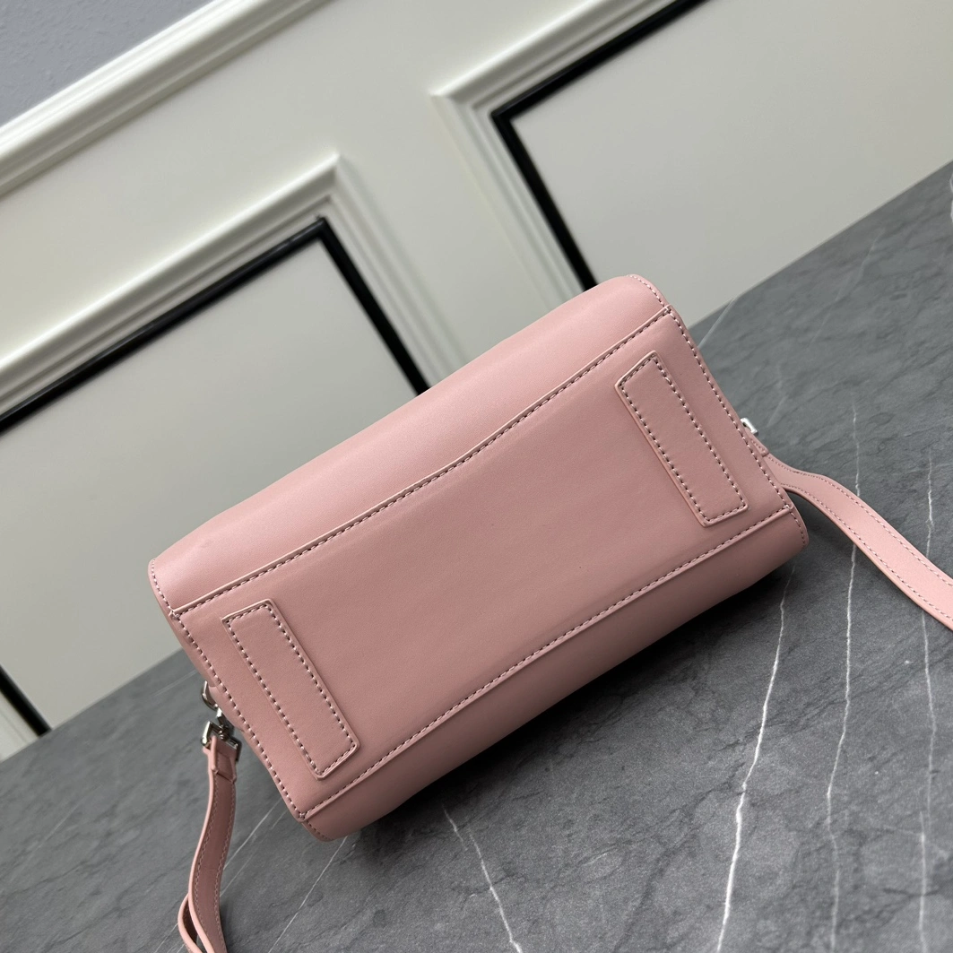 Givenchy AAA Quality Handbags For Women Flexible 1380