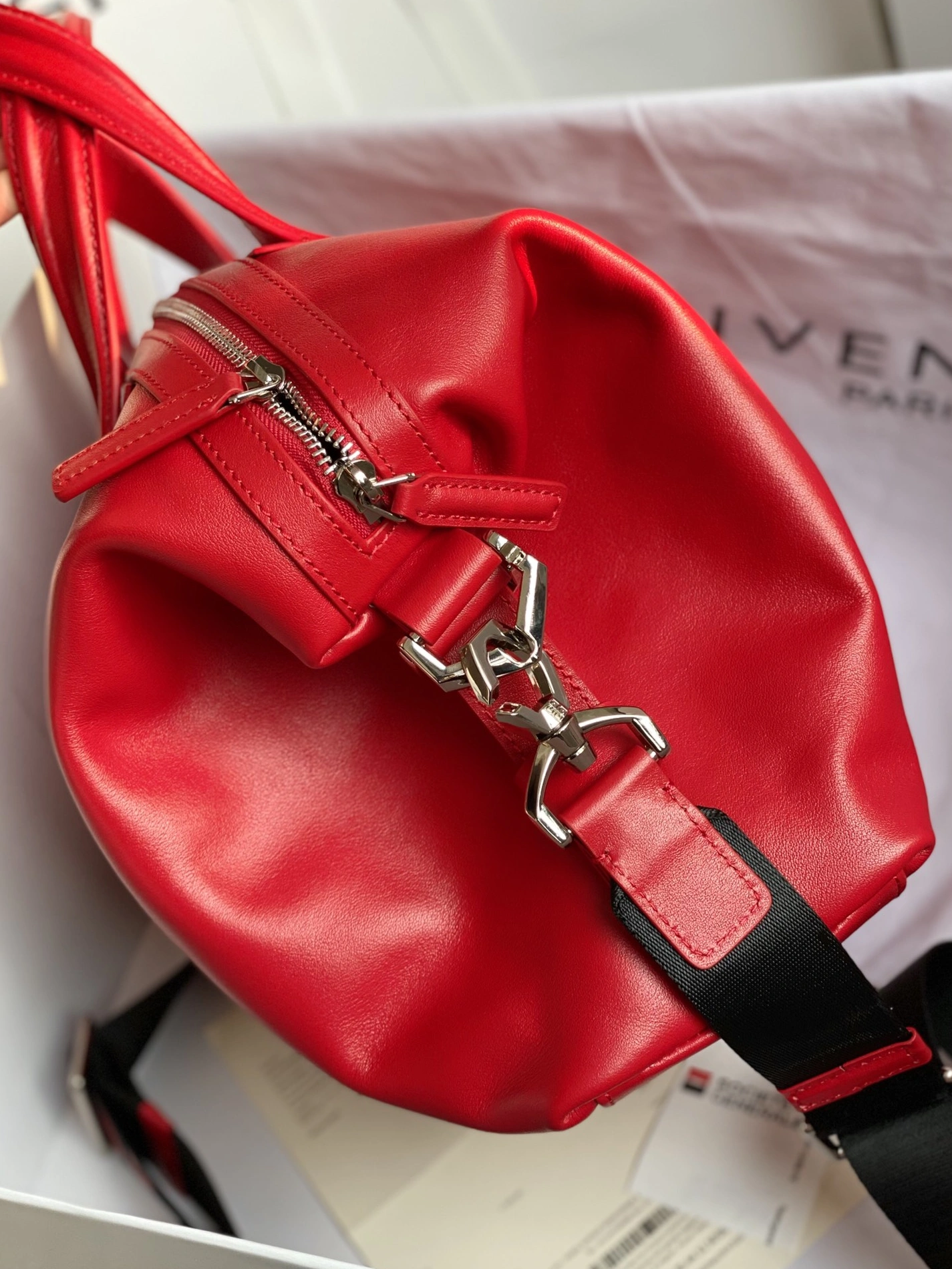 Givenchy AAA Quality Handbags For Women Flexible 4874