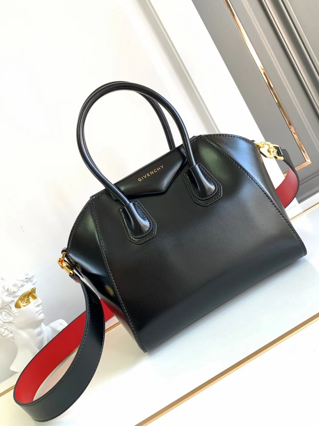 Givenchy AAA Quality Handbags For Women Flexible 7275