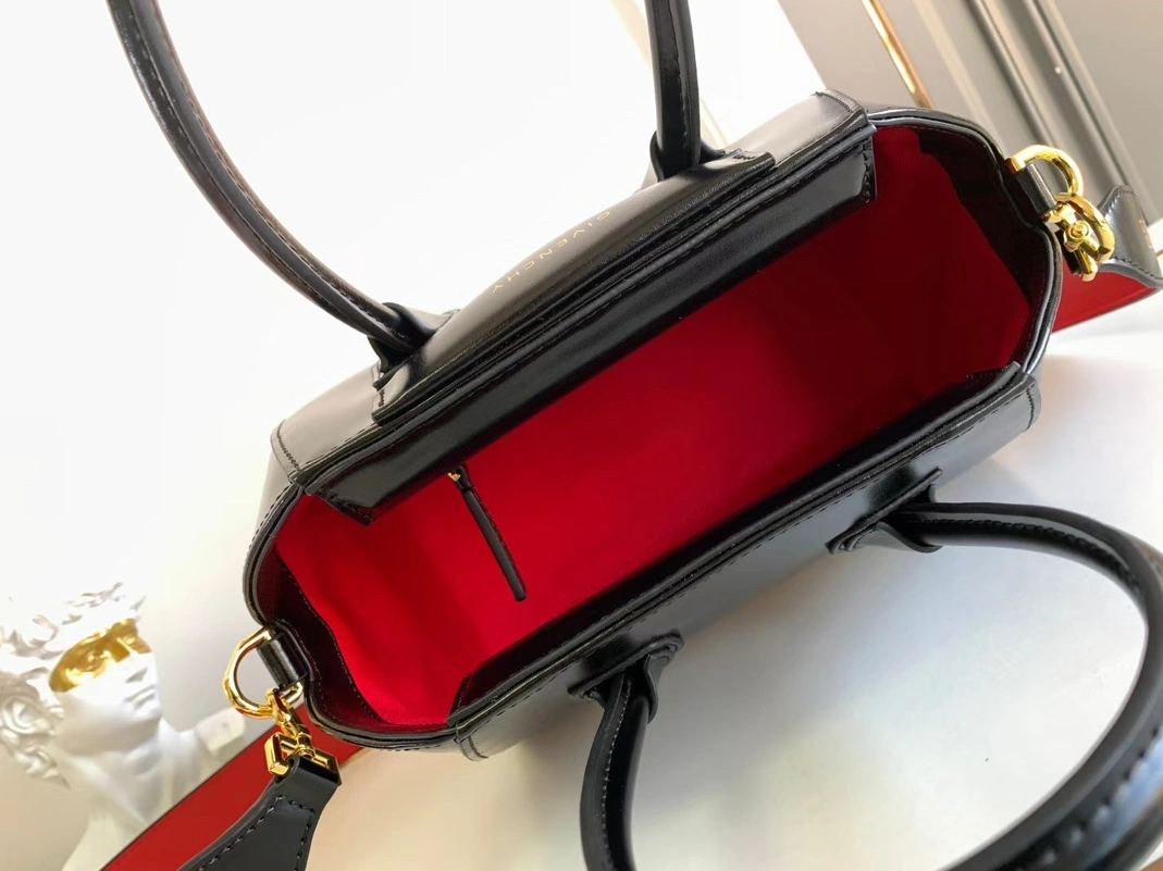 Givenchy AAA Quality Handbags For Women Flexible 7275