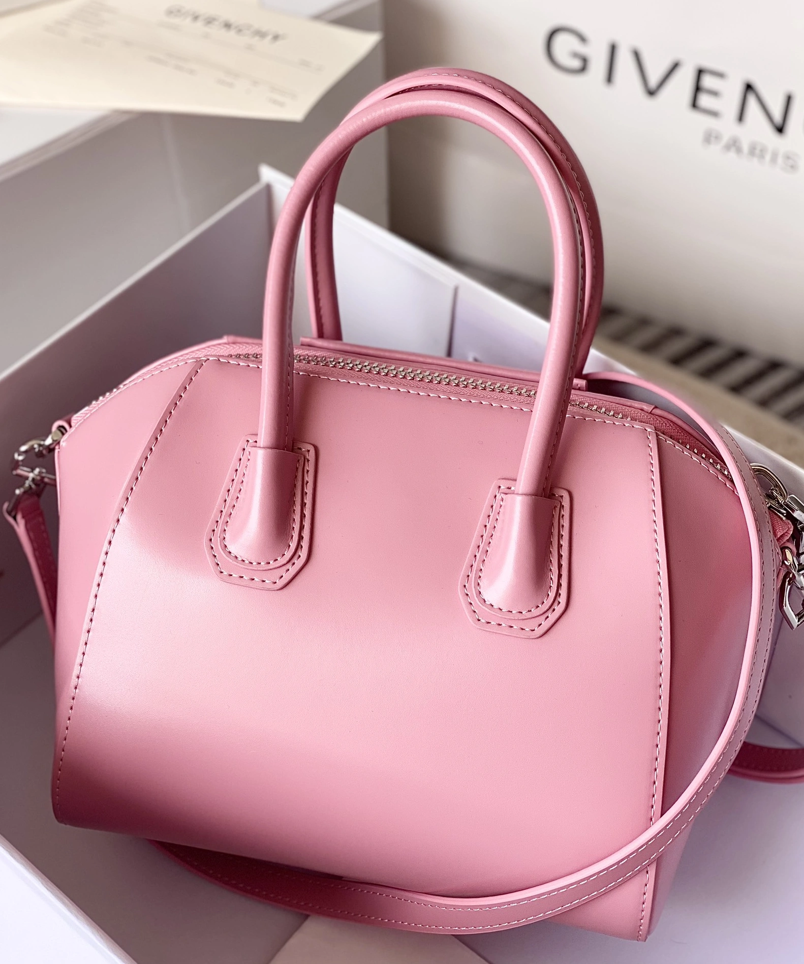 Givenchy AAA Quality Handbags For Women GoodFit 5419