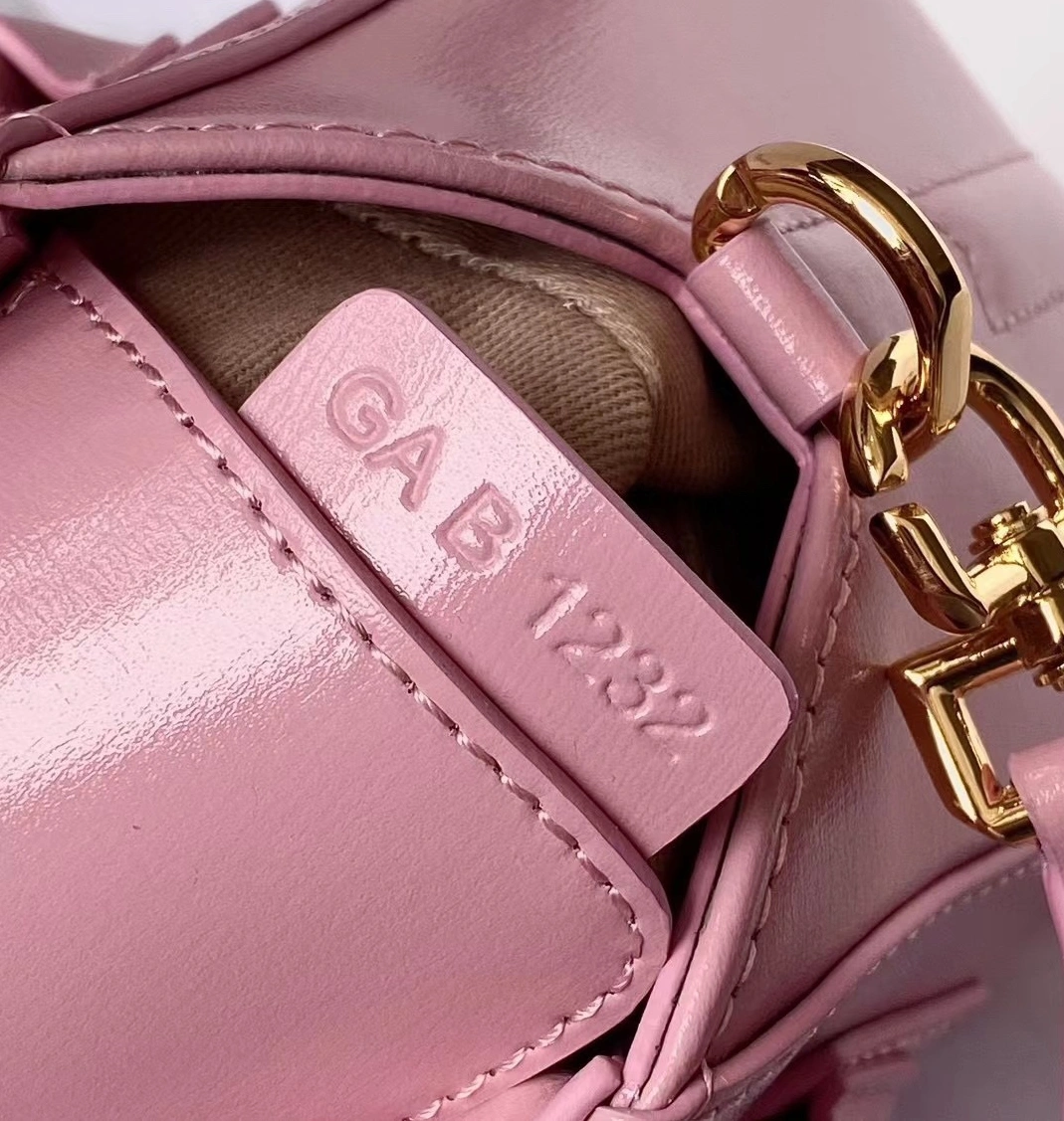 Givenchy AAA Quality Handbags For Women ModernLook 1716