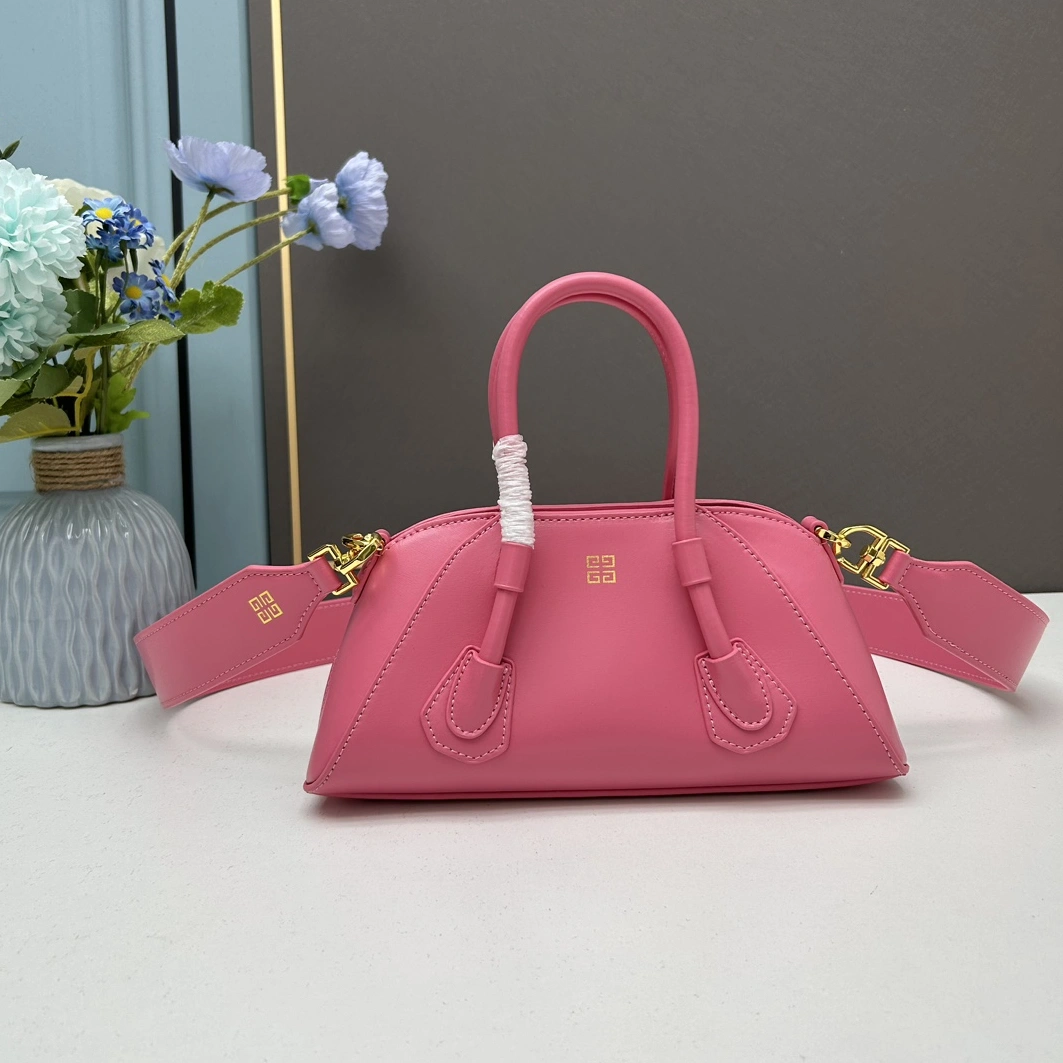 Givenchy AAA Quality Handbags For Women NewStyle 2885