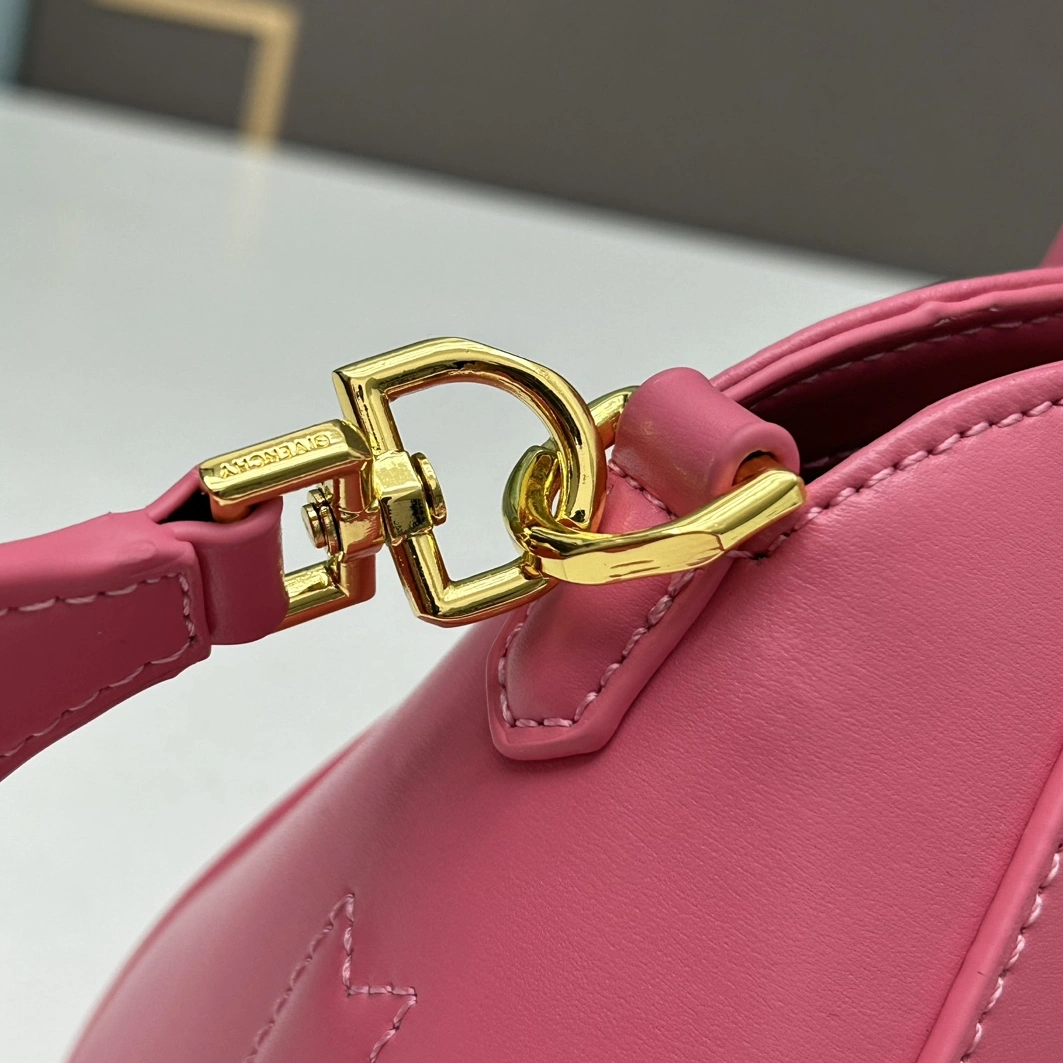 Givenchy AAA Quality Handbags For Women NewStyle 2885