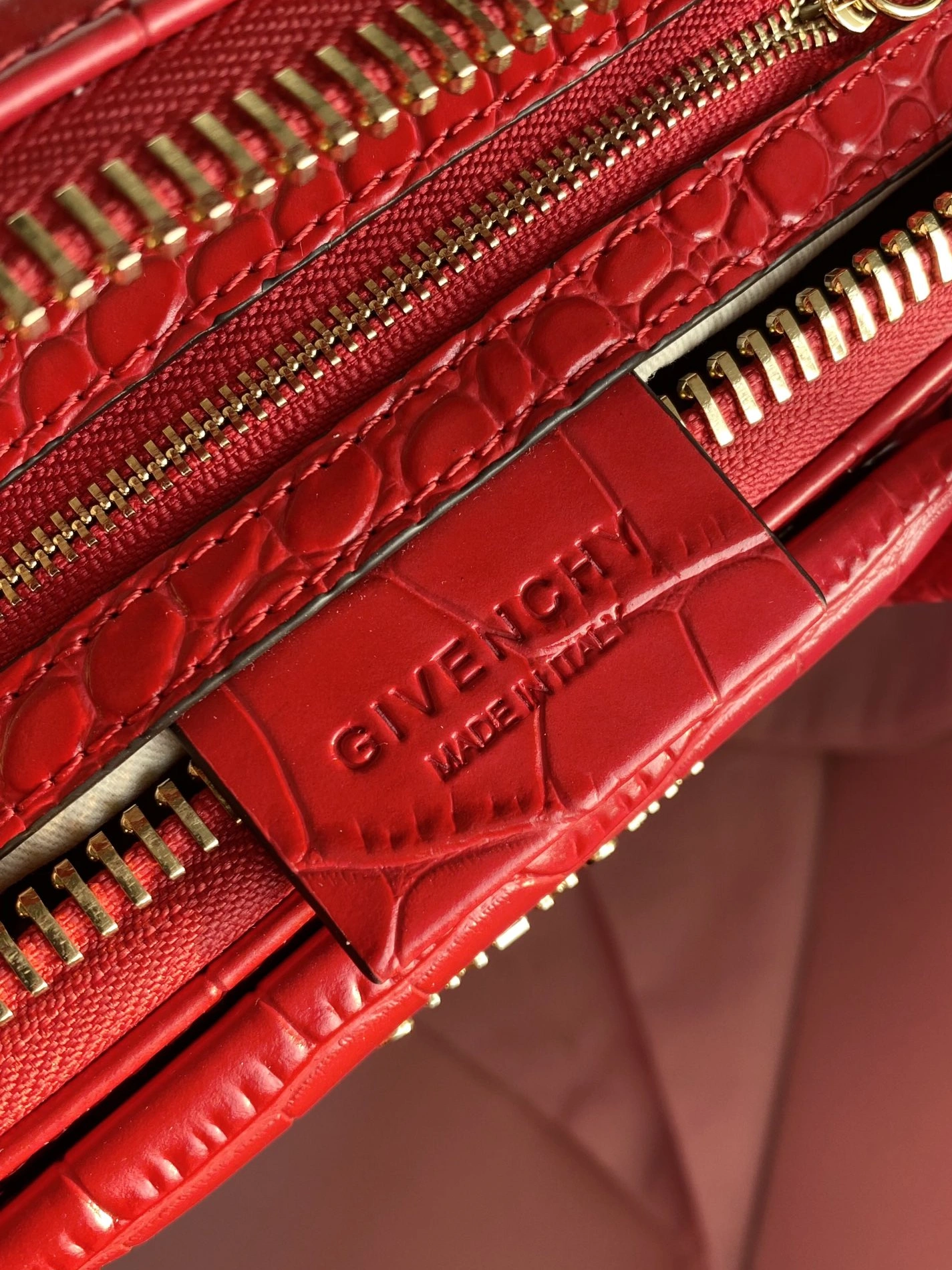 Givenchy AAA Quality Handbags For Women Popular 7806