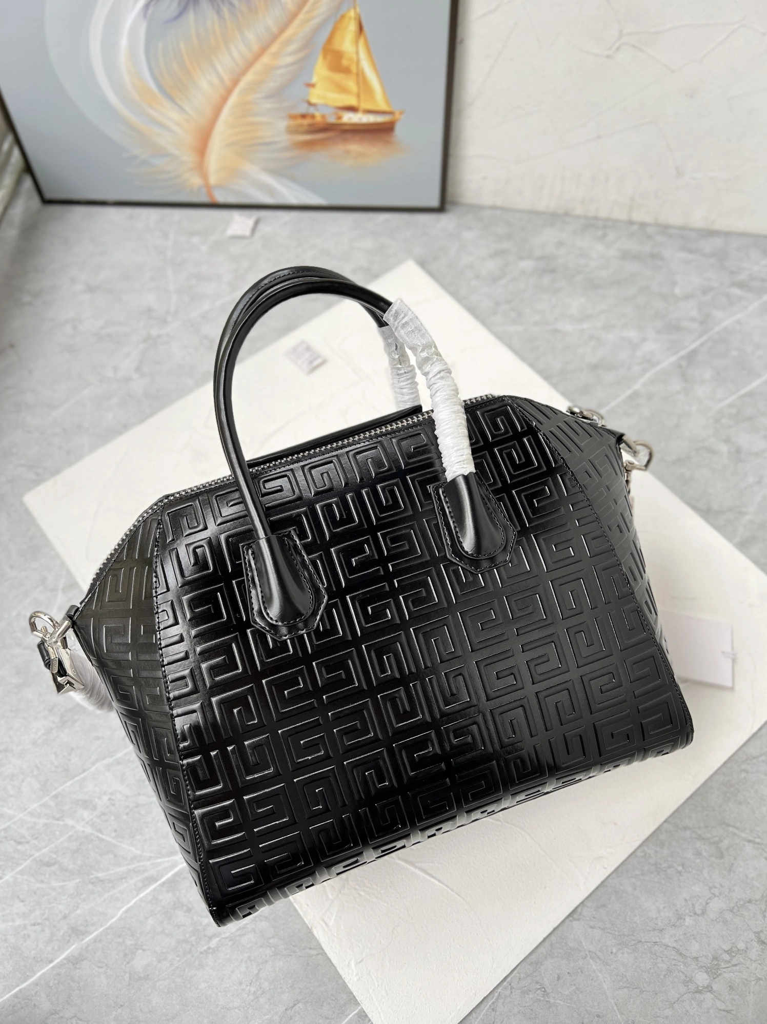 Givenchy AAA Quality Handbags For Women Refined 4120