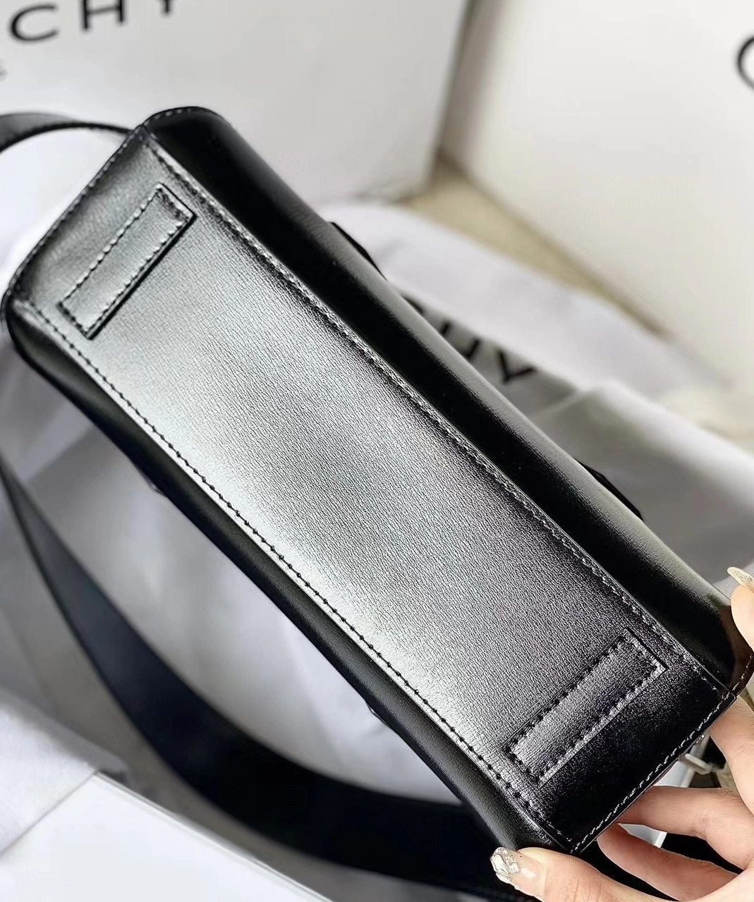 Givenchy AAA Quality Handbags For Women Resilient 2200