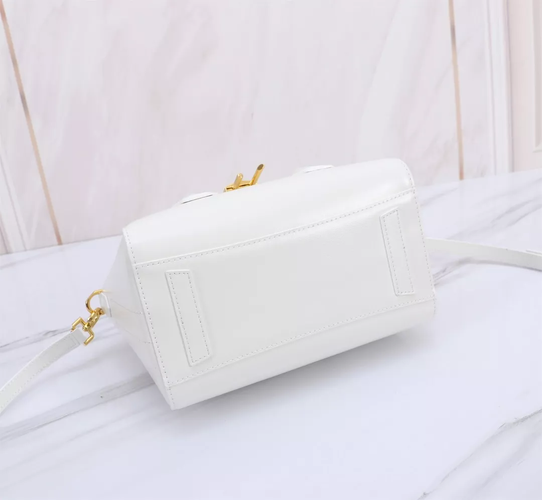 Givenchy AAA Quality Handbags For Women Sleek 1107