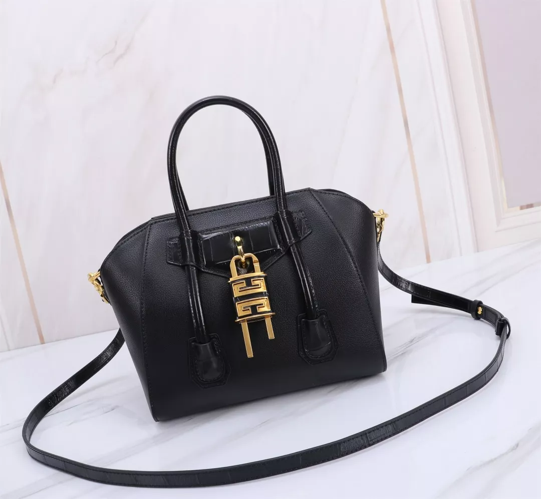 Givenchy AAA Quality Handbags For Women SmartChoice 2953