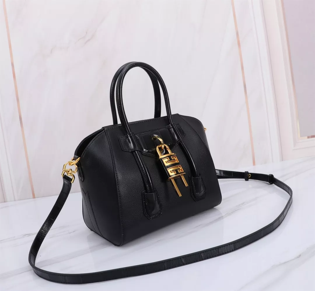 Givenchy AAA Quality Handbags For Women SmartChoice 2953