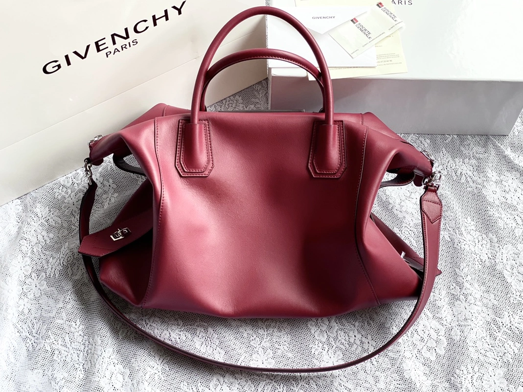 Givenchy AAA Quality Handbags For Women Soft 4860