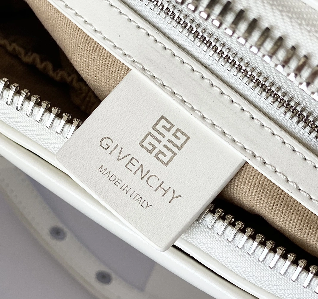 Givenchy AAA Quality Handbags For Women Soft 9349
