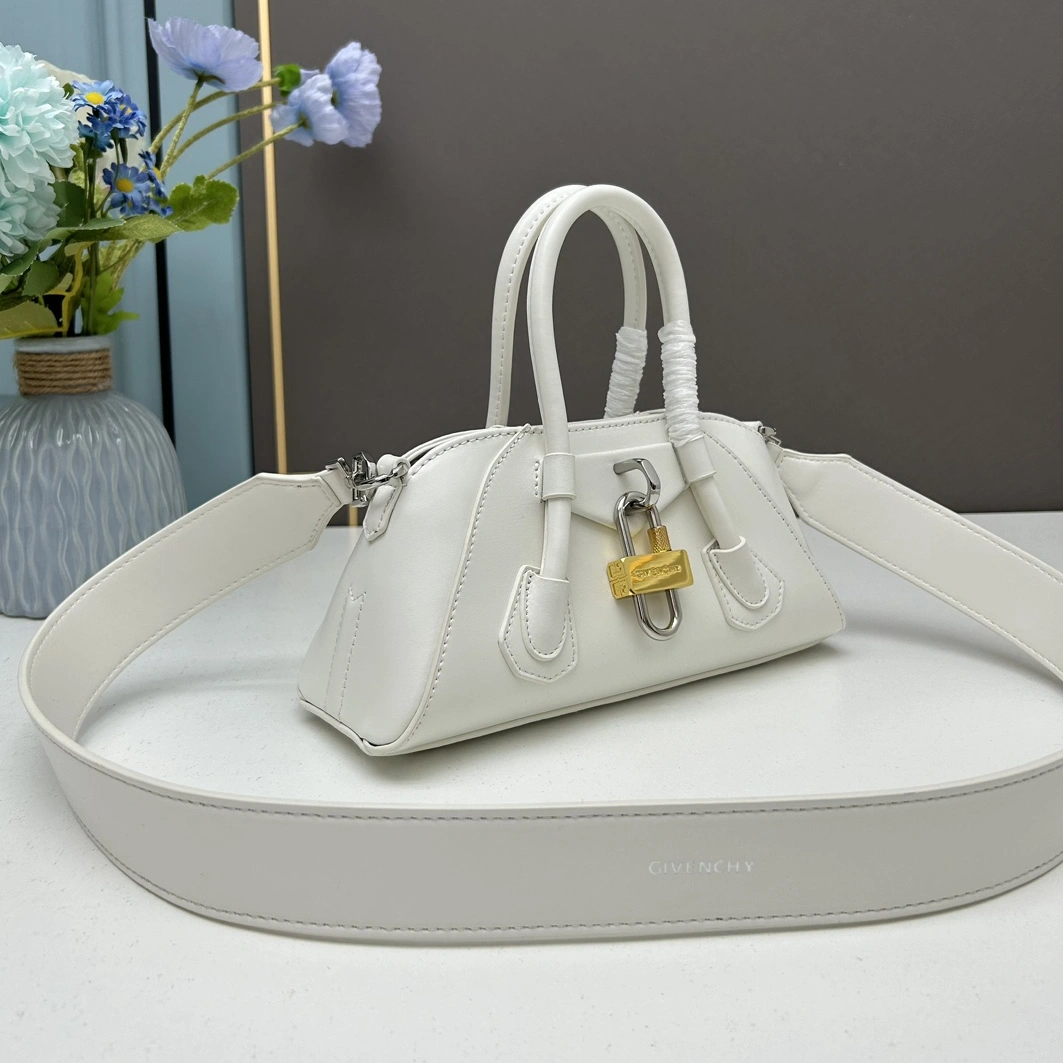 Givenchy AAA Quality Handbags For Women StreetReady 464